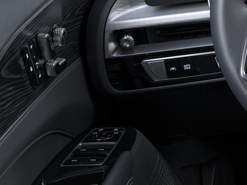 2025 Cadillac LYRIQ Luxury 1