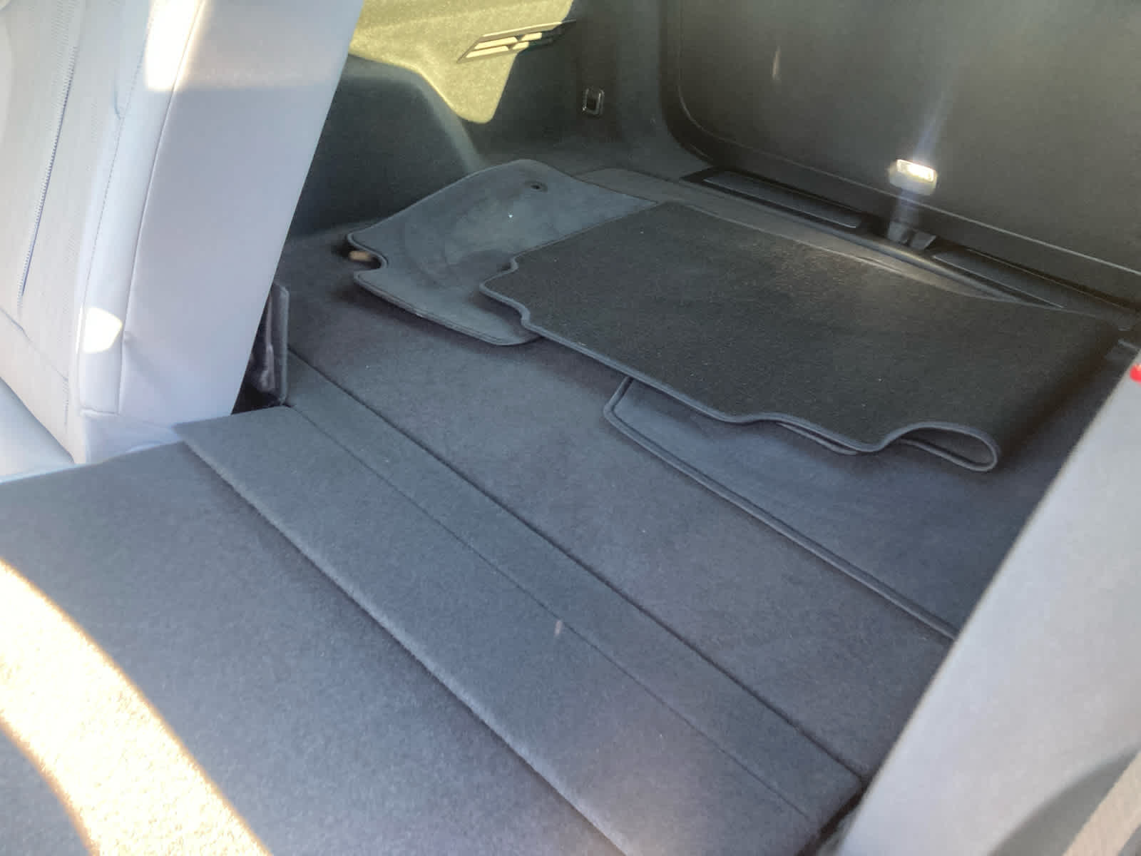 2024 Cadillac LYRIQ Luxury 1