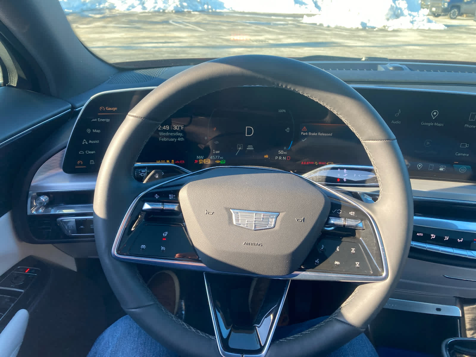 2024 Cadillac LYRIQ Luxury 1