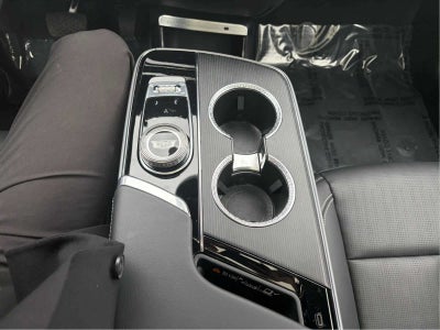 2024 Cadillac LYRIQ Luxury 1