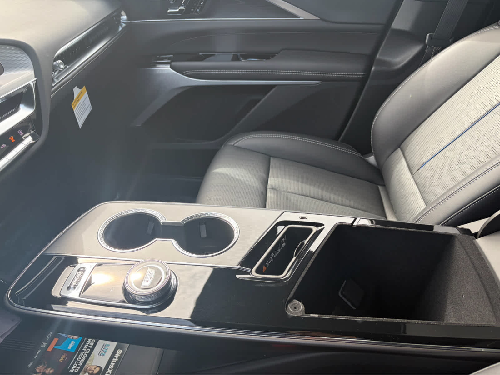 2026 Cadillac LYRIQ Premium Luxury