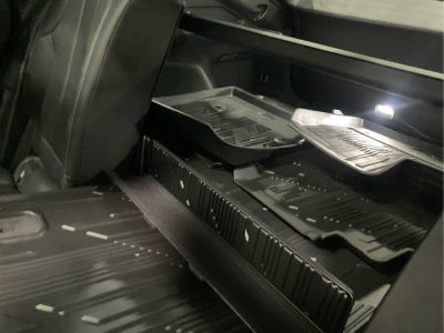 2024 Cadillac LYRIQ Luxury 3