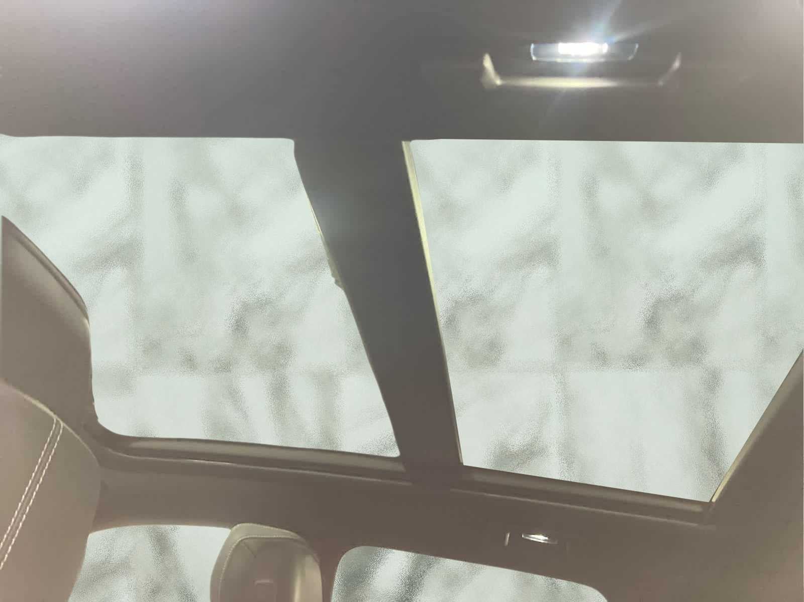 2024 Cadillac LYRIQ Luxury 3