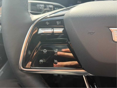 2024 Cadillac LYRIQ Luxury 3