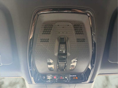 2024 Cadillac LYRIQ Luxury 3