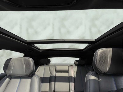 2024 Cadillac LYRIQ Luxury 3