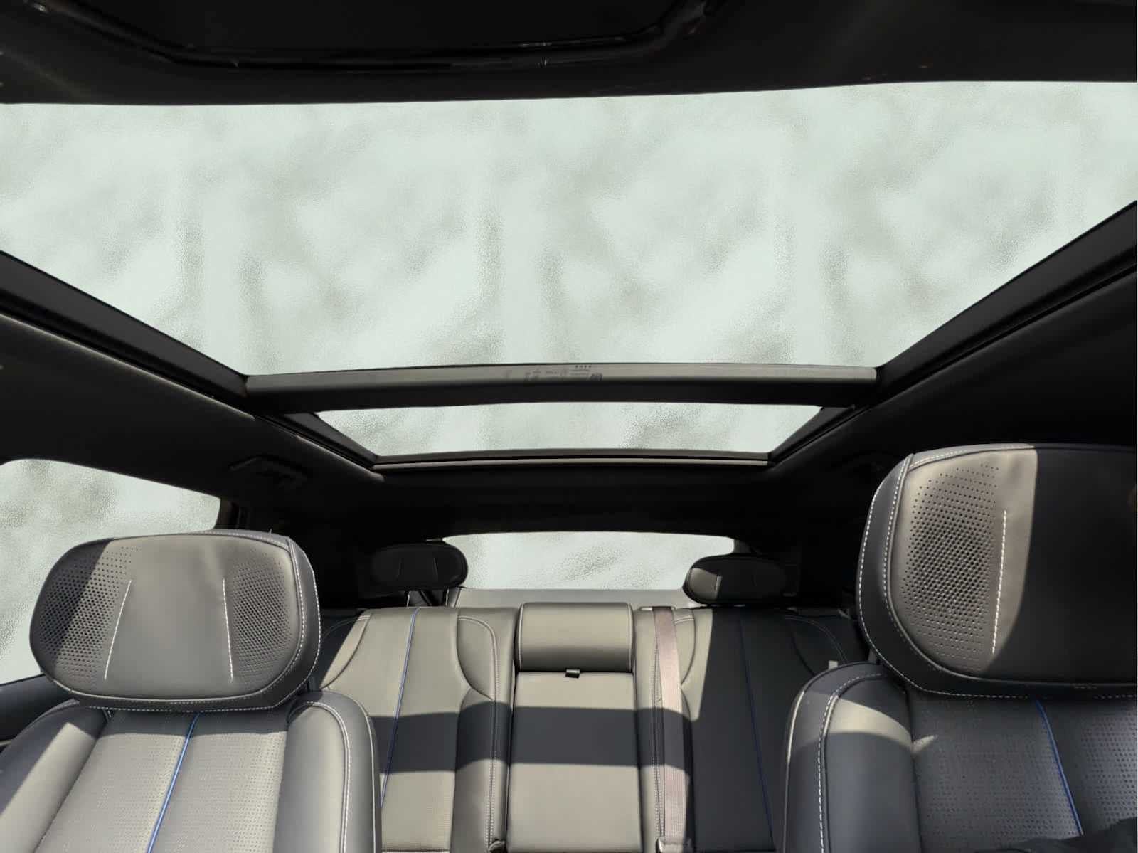 2024 Cadillac LYRIQ Luxury 3