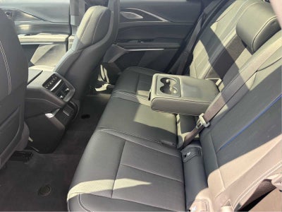 2024 Cadillac LYRIQ Luxury 3