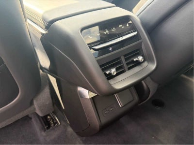 2024 Cadillac LYRIQ Luxury 3