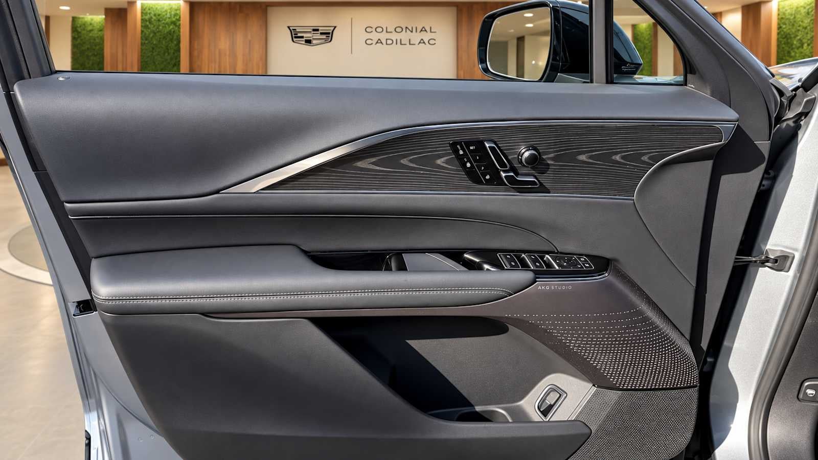 2024 Cadillac LYRIQ Sport 1