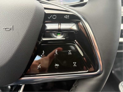 2025 Cadillac LYRIQ Luxury 3