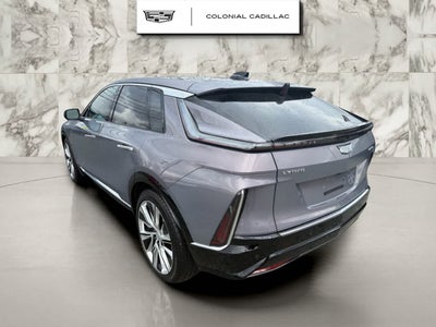 2025 Cadillac LYRIQ Luxury 3
