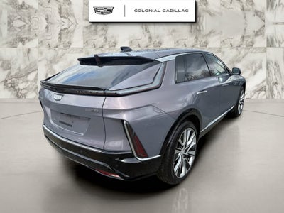 2025 Cadillac LYRIQ Luxury 3