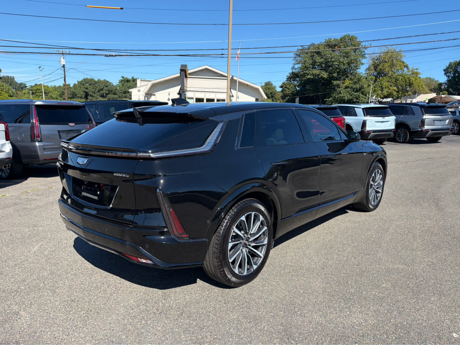 2024 Cadillac LYRIQ Sport 2
