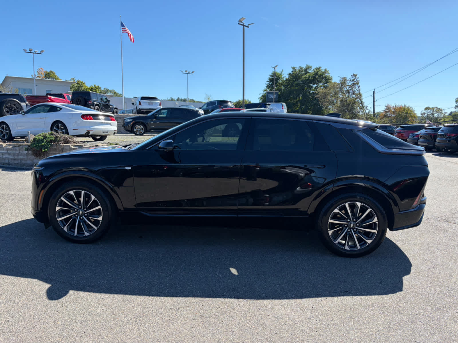 2024 Cadillac LYRIQ Sport 2