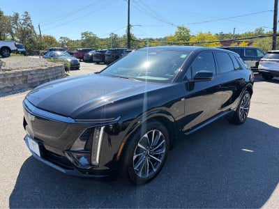 2024 Cadillac LYRIQ Sport 2