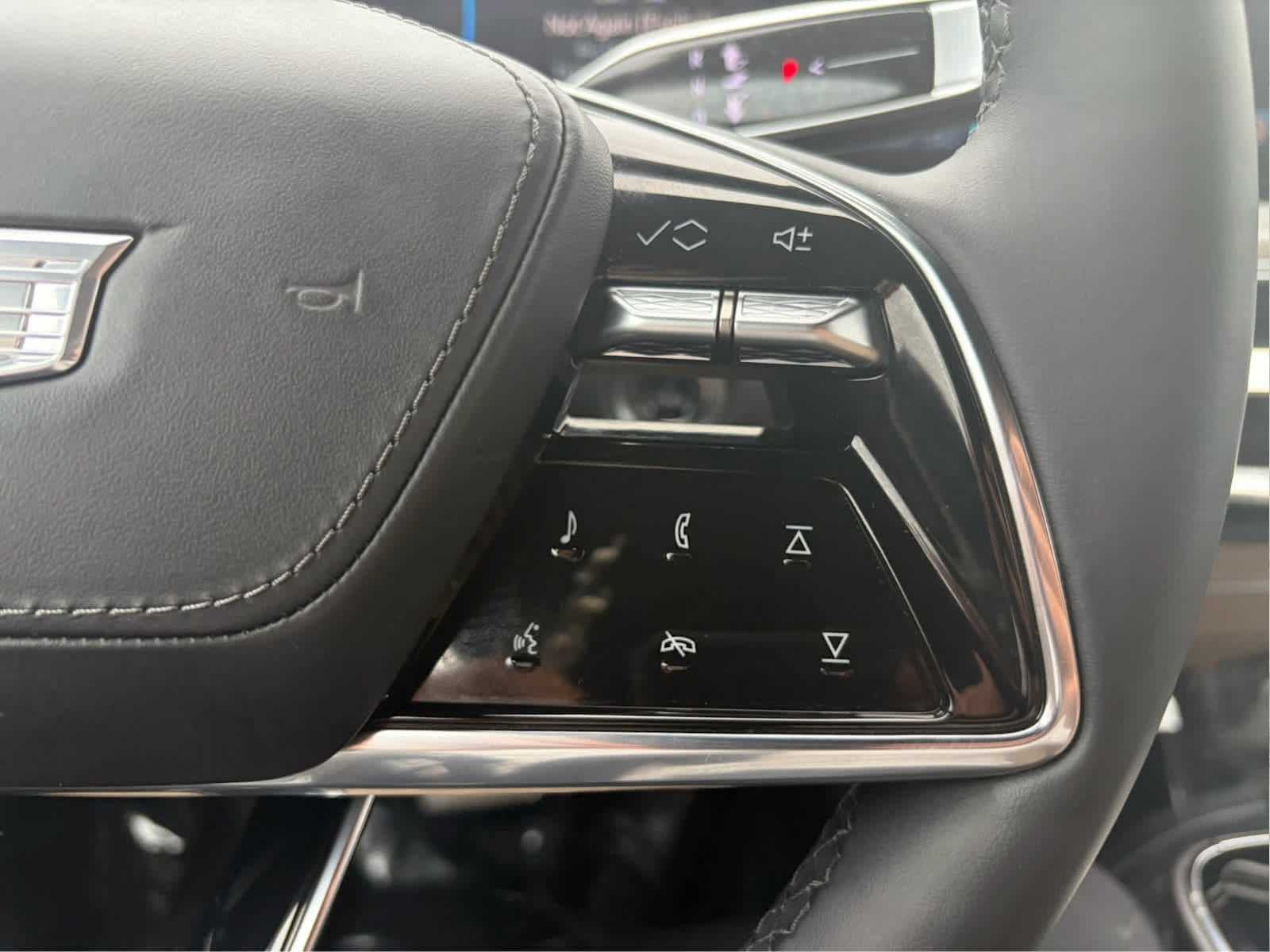 2025 Cadillac LYRIQ Sport 3