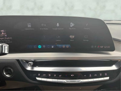 2025 Cadillac LYRIQ Sport 3
