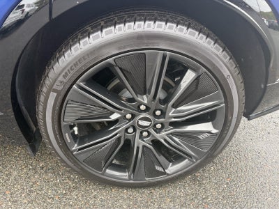 2025 Cadillac LYRIQ Sport 3