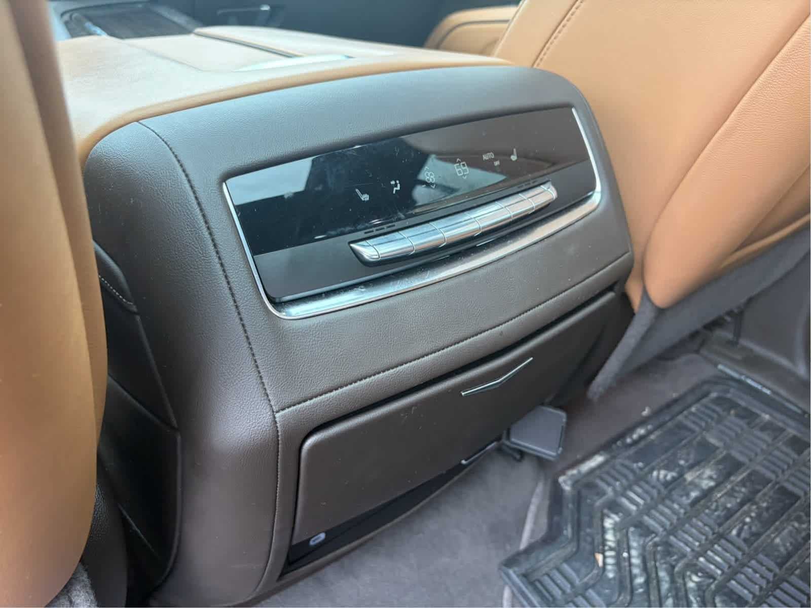 2022 Cadillac Escalade Sport