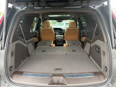 2022 Cadillac Escalade Sport