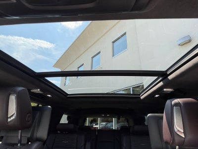 2022 Cadillac Escalade Sport Platinum