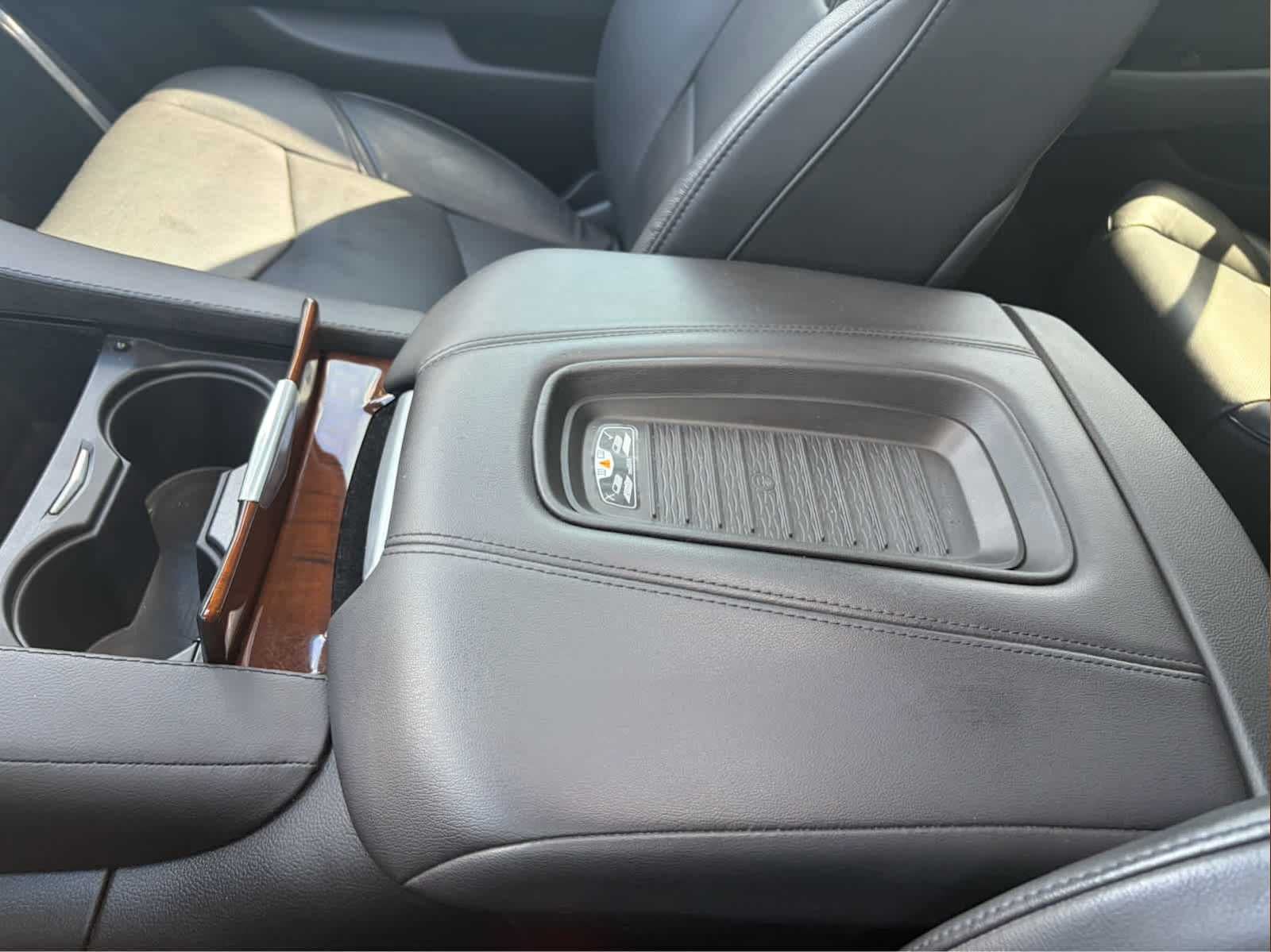 2020 Cadillac Escalade ESV Luxury