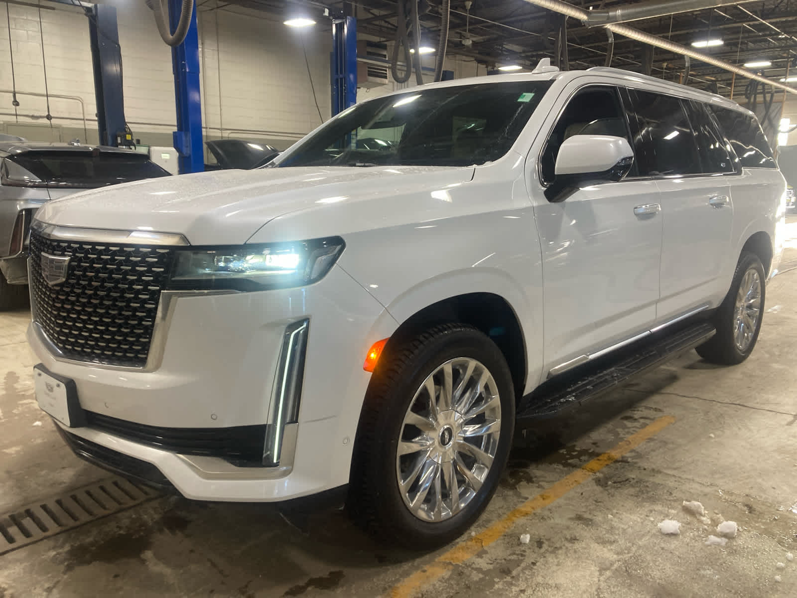 2024 Cadillac Escalade ESV Premium Luxury