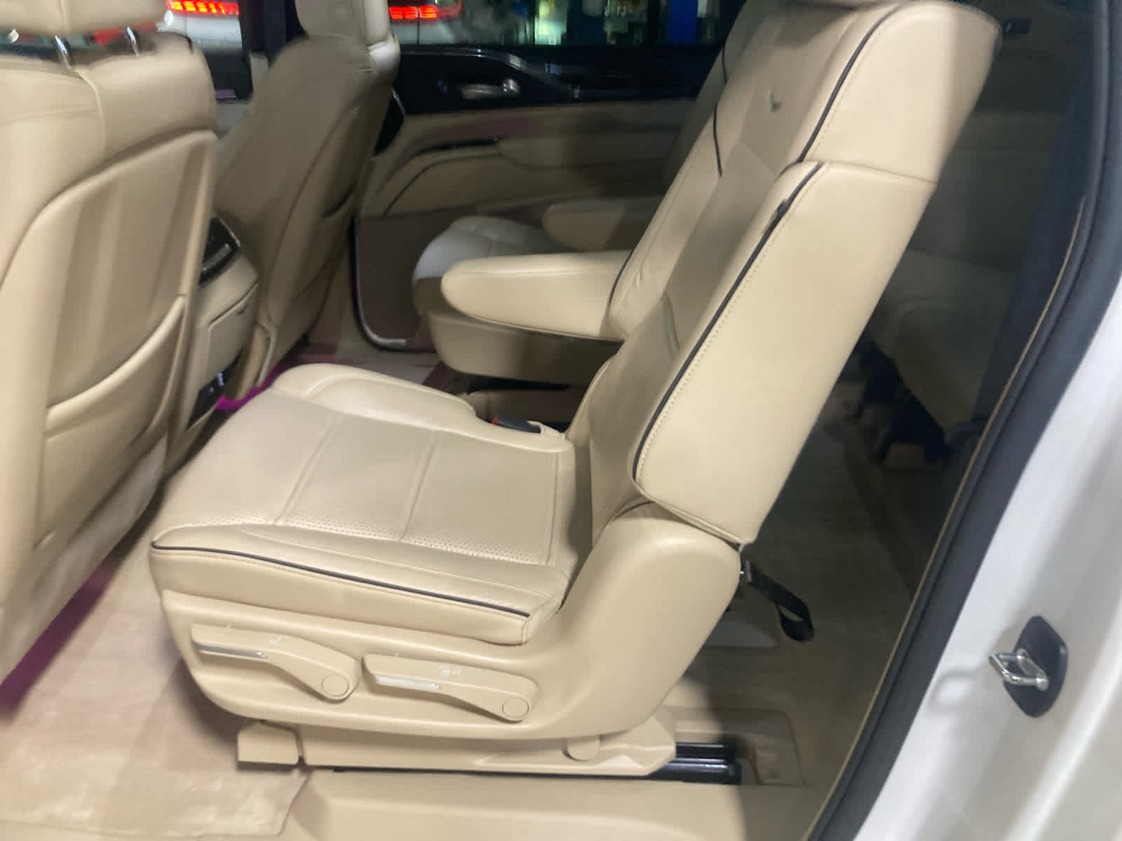 2024 Cadillac Escalade ESV Premium Luxury