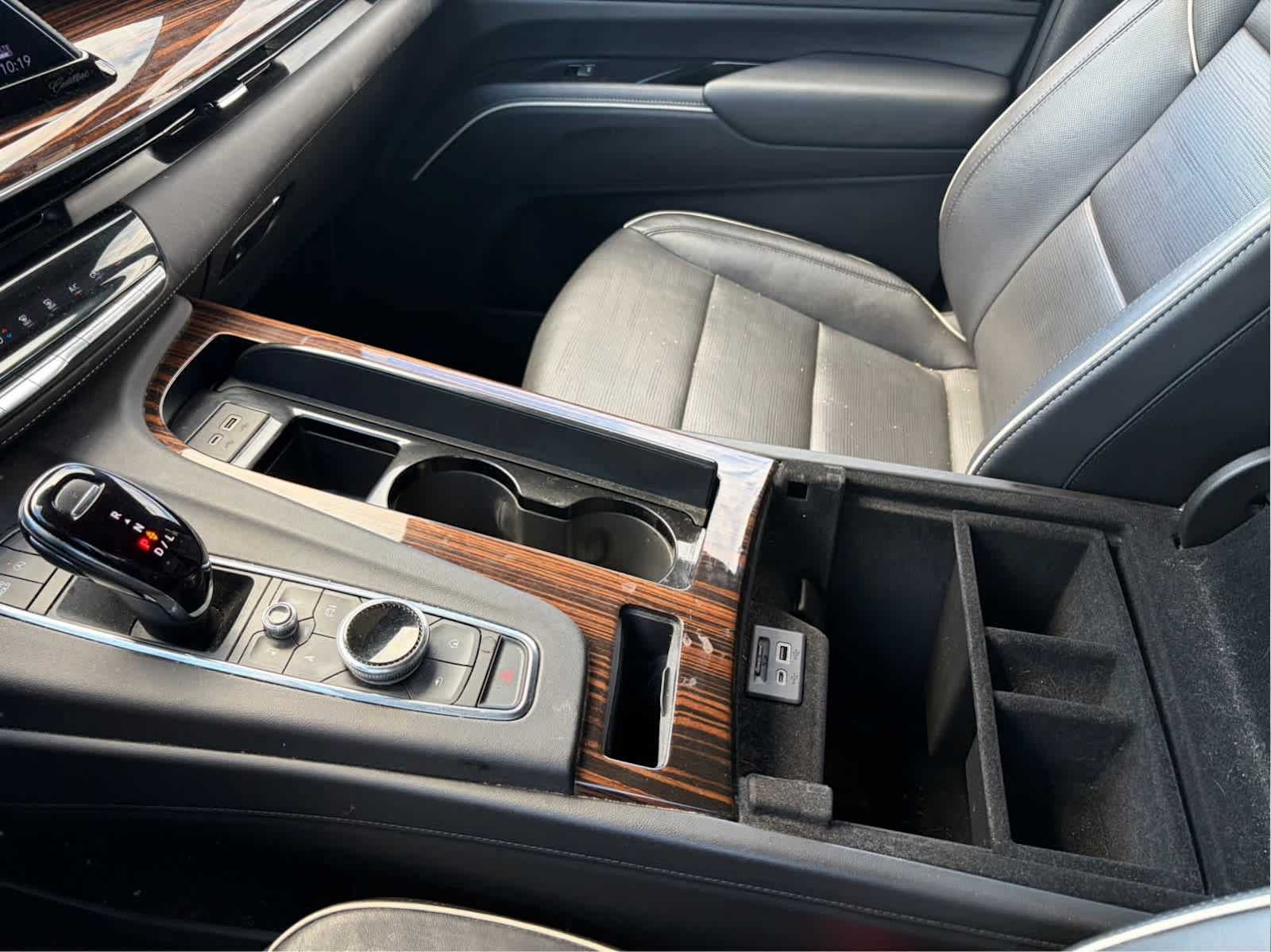 2023 Cadillac Escalade ESV Premium Luxury