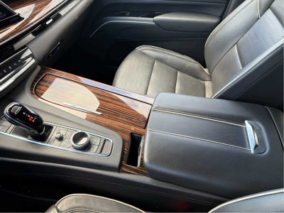 2023 Cadillac Escalade ESV Premium Luxury