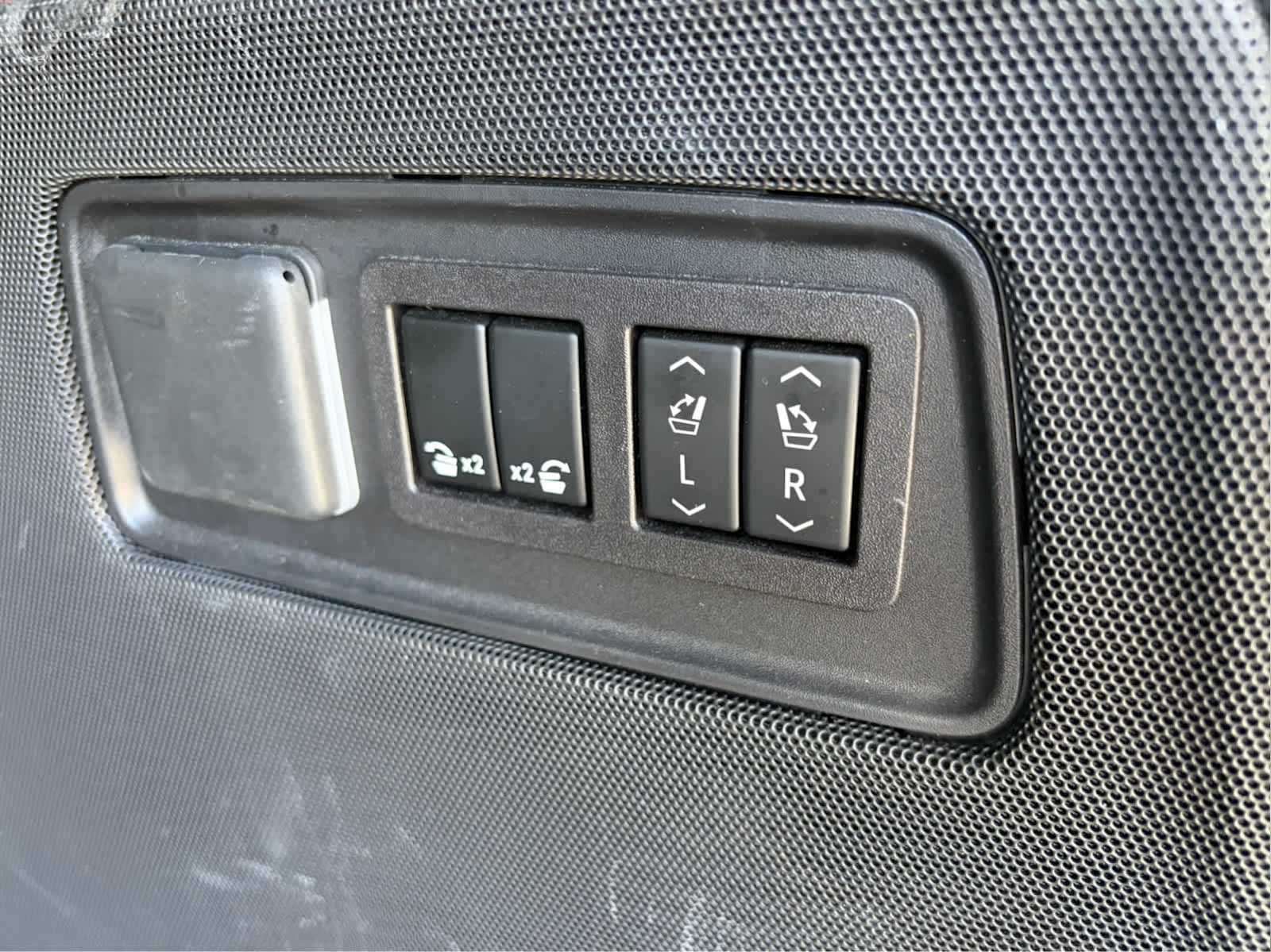 2023 Cadillac Escalade ESV Premium Luxury