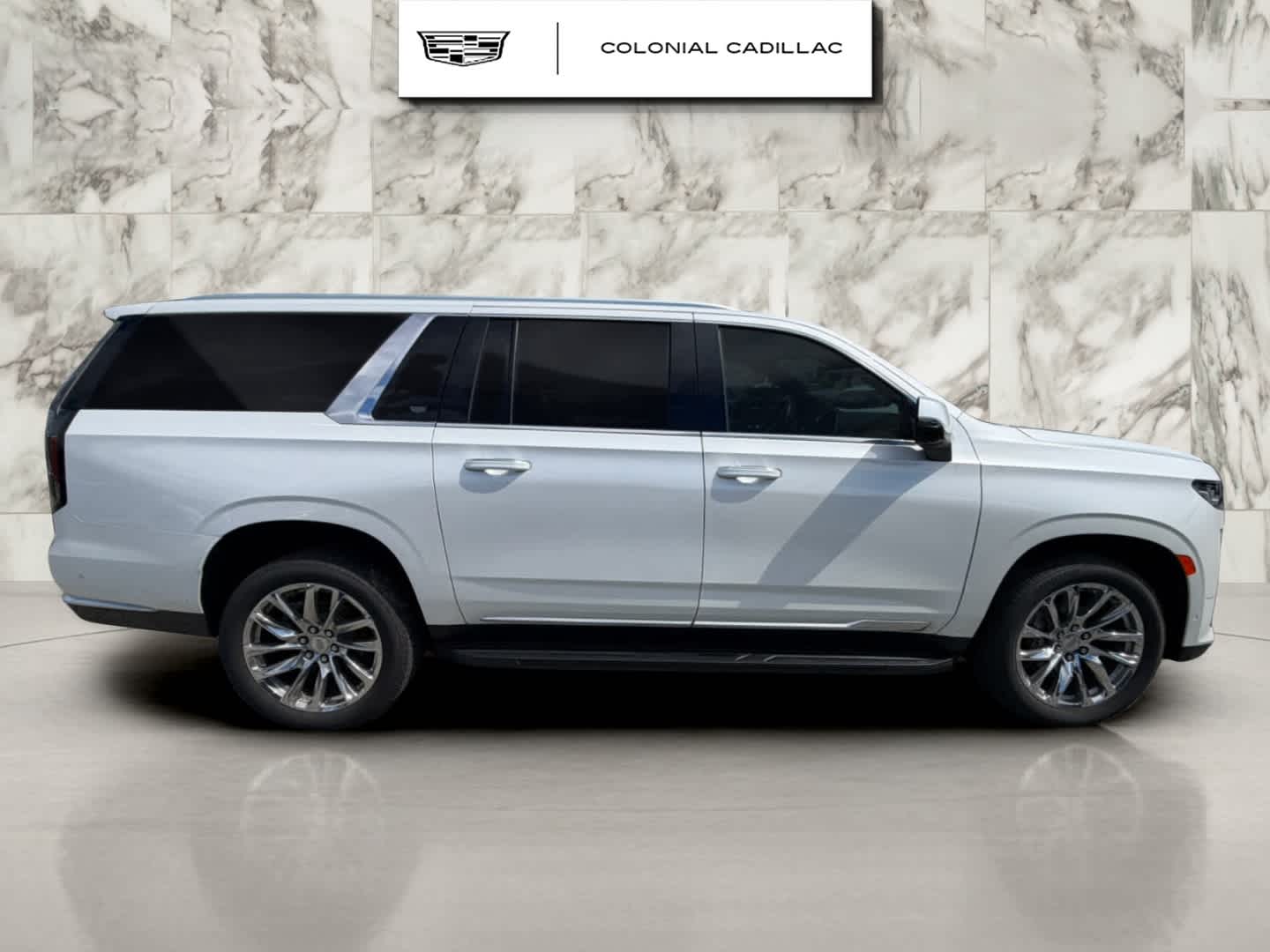 2023 Cadillac Escalade ESV Premium Luxury