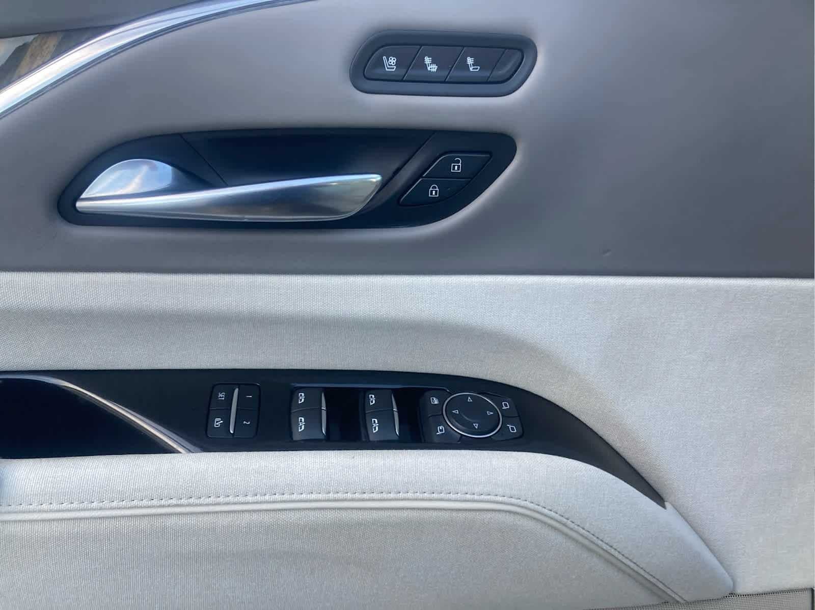 2021 Cadillac Escalade ESV Premium Luxury Platinum