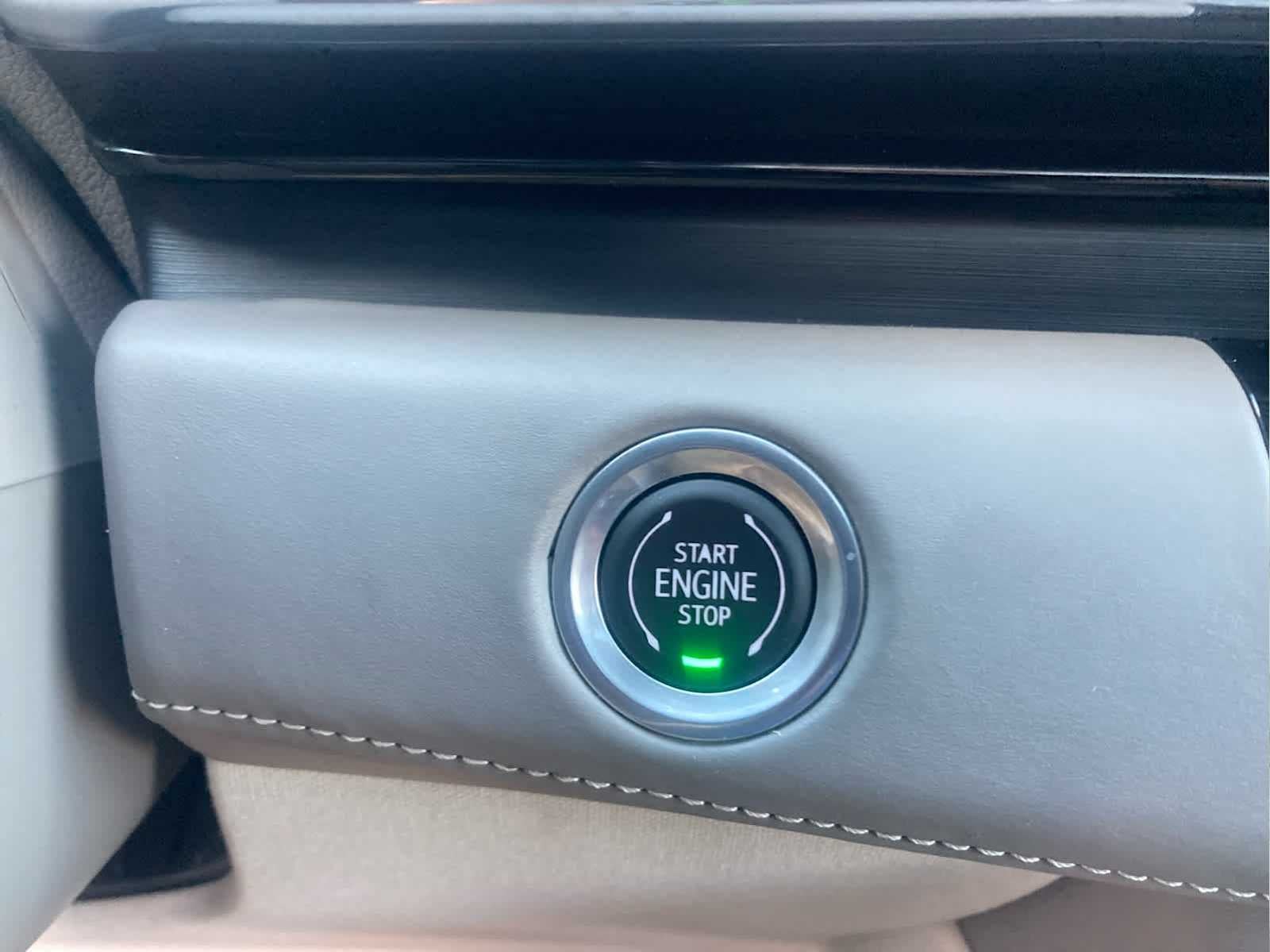 2021 Cadillac Escalade ESV Premium Luxury Platinum