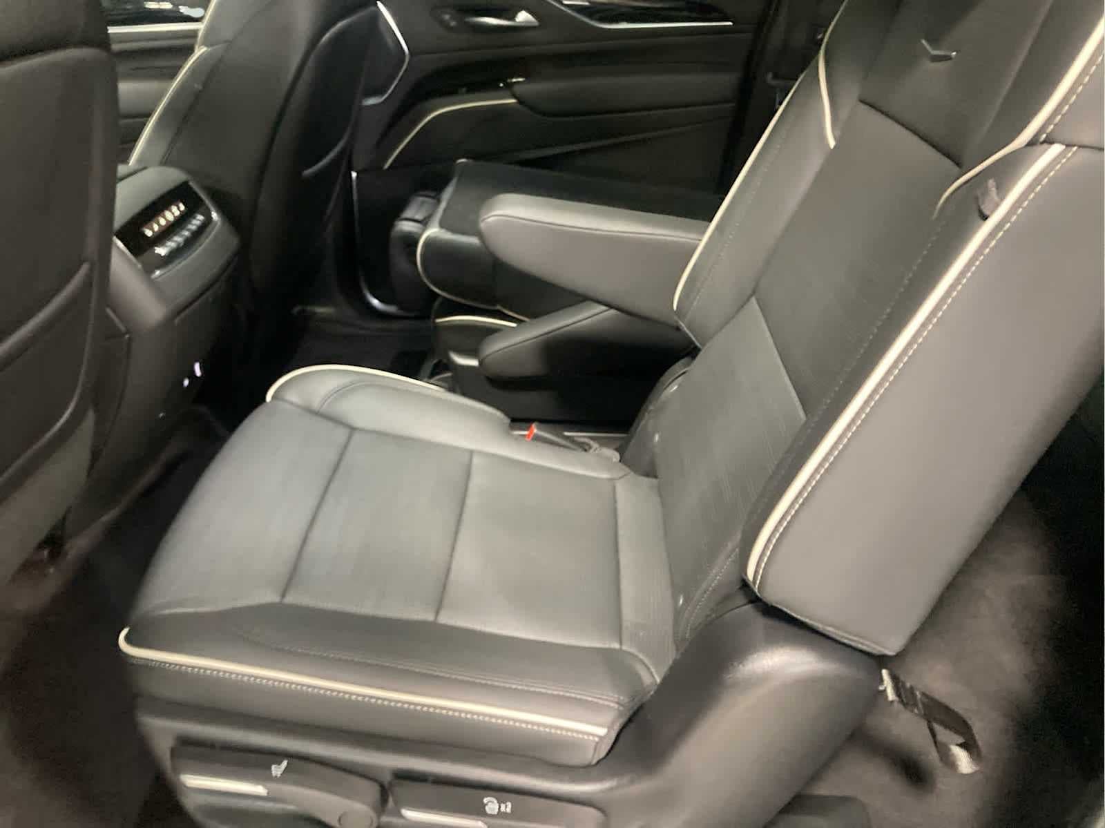 2022 Cadillac Escalade ESV Sport