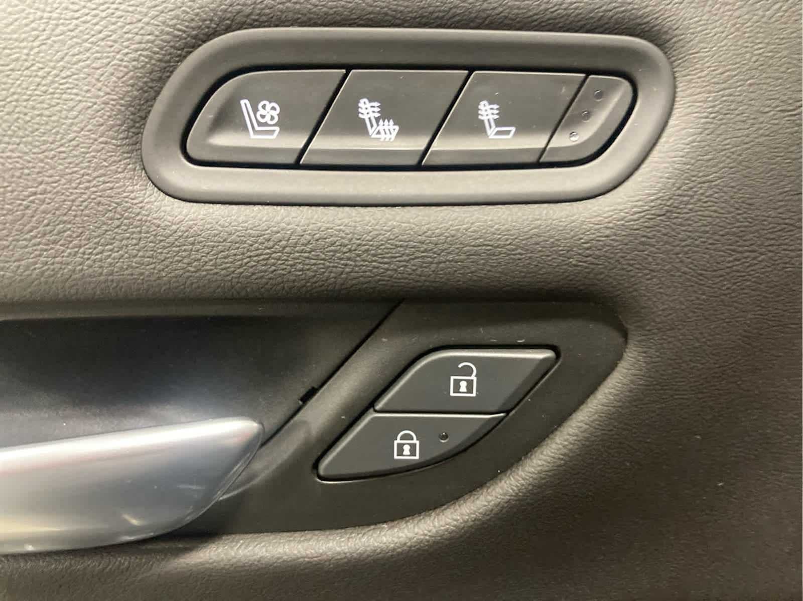 2022 Cadillac Escalade ESV Sport