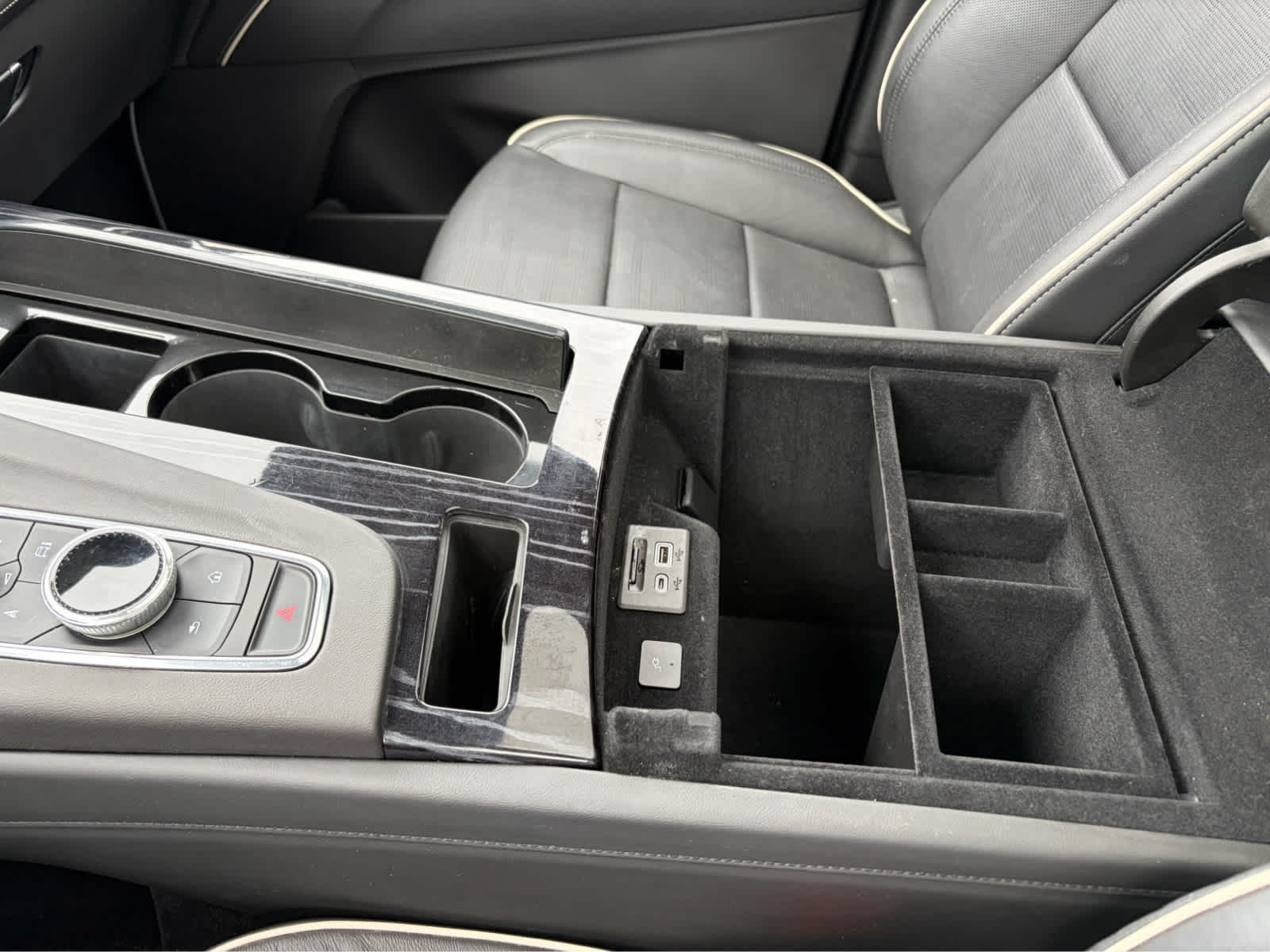 2022 Cadillac Escalade ESV Sport