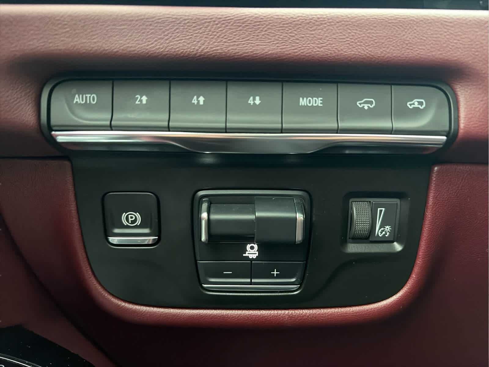 2025 Cadillac Escalade Sport