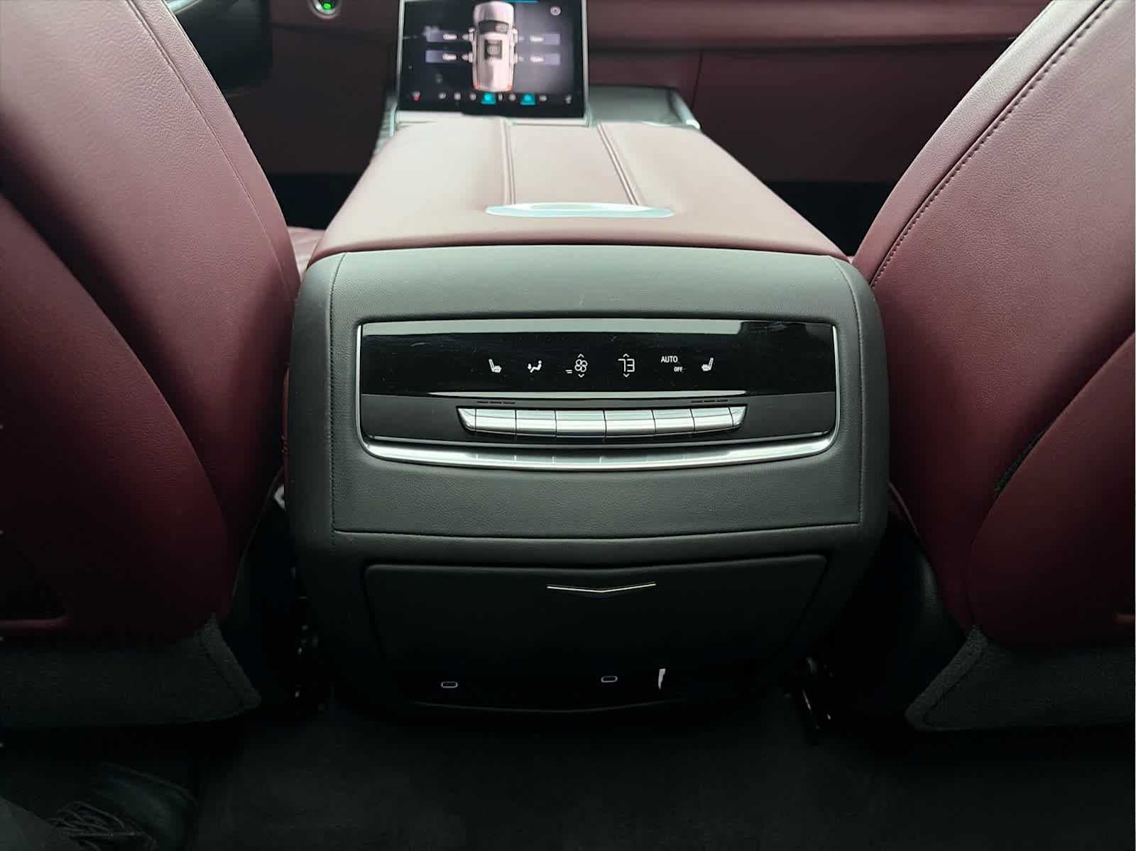 2025 Cadillac Escalade Sport