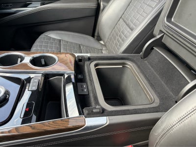 2025 Cadillac Escalade ESV Sport Platinum