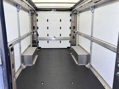 2024 BrightDrop Zevo 600 EJY