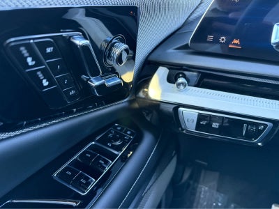 2025 Cadillac OPTIQ Luxury 1