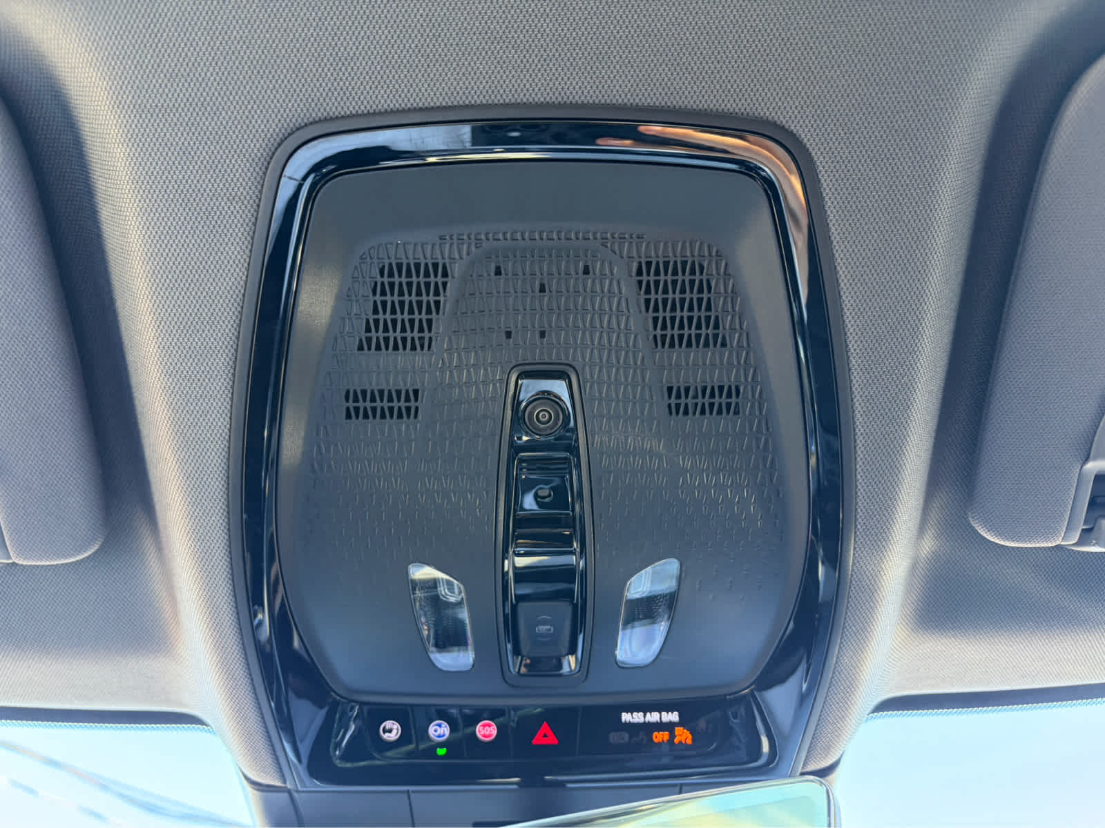 2025 Cadillac OPTIQ Luxury 1