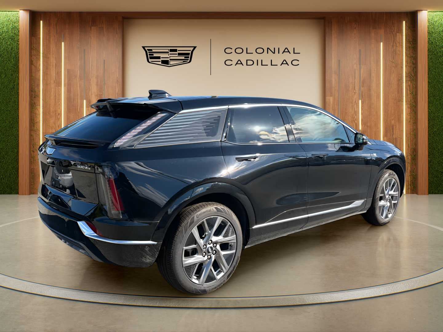 2025 Cadillac OPTIQ Luxury 1