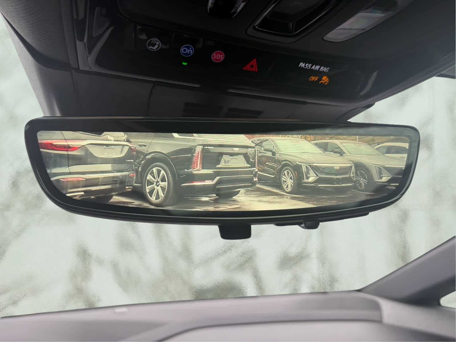 2025 Cadillac OPTIQ Luxury 1