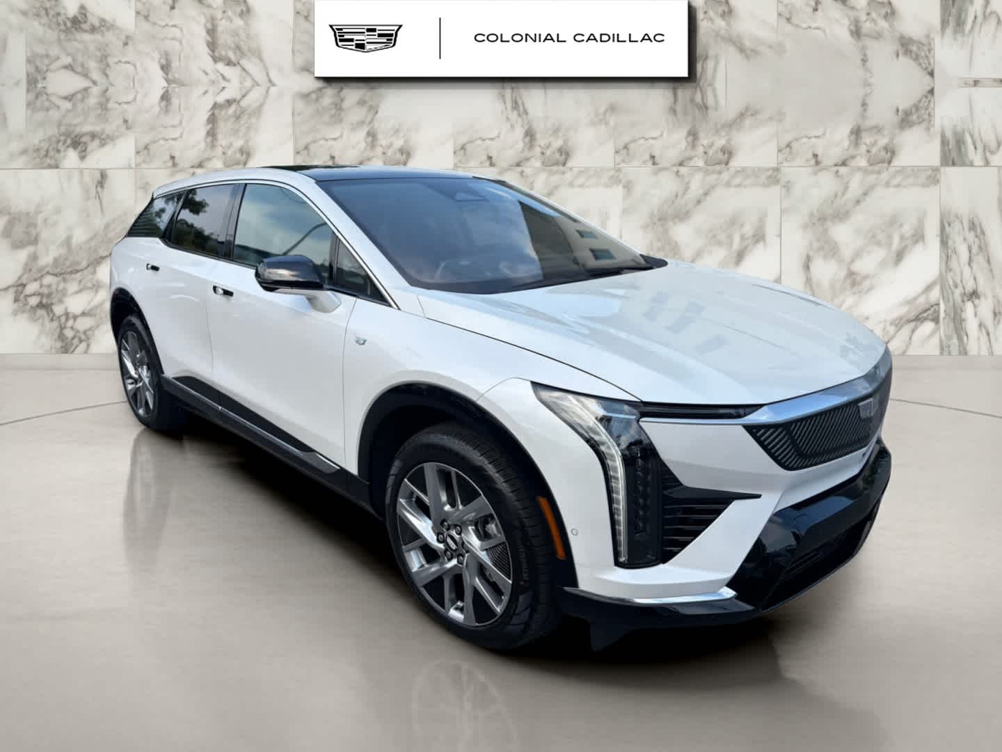 2025 Cadillac OPTIQ Luxury 1