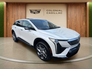 2025 Cadillac OPTIQ Luxury 1