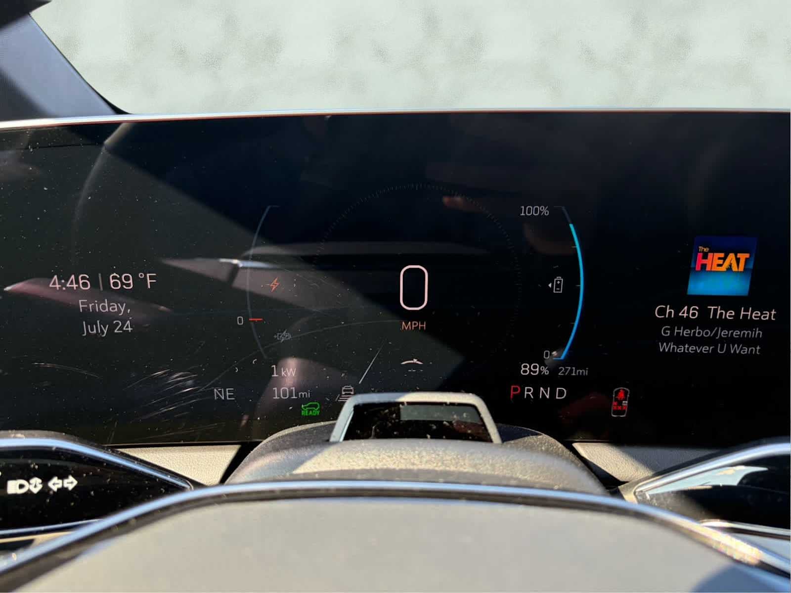 2025 Cadillac OPTIQ Luxury 2