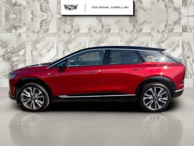 2025 Cadillac OPTIQ Luxury 2
